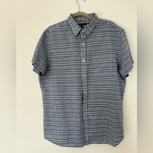 Banana Republic linen shirt - Picture 1 of 5